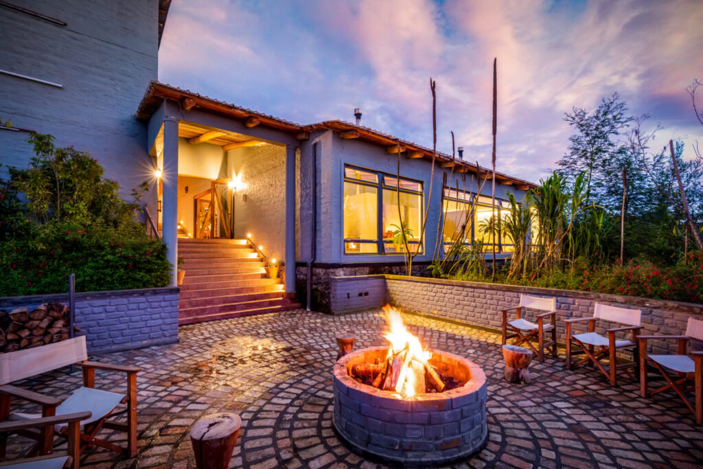 luxury gorilla safari lodges in Uganda